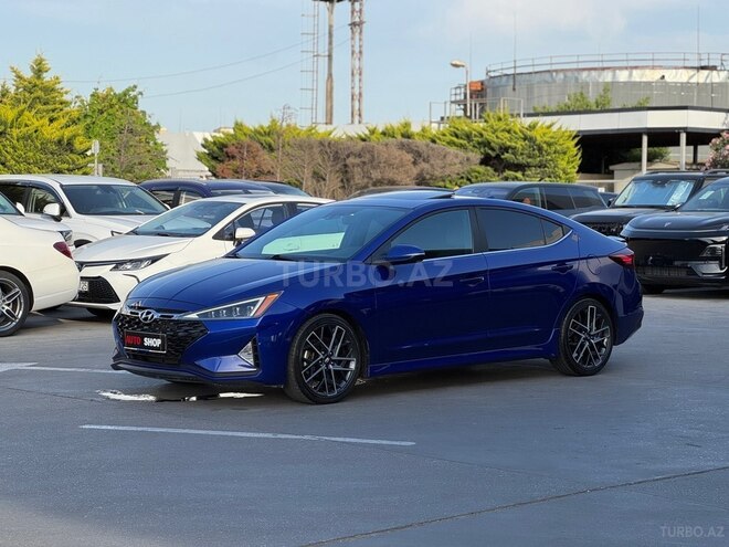Hyundai Elantra-13