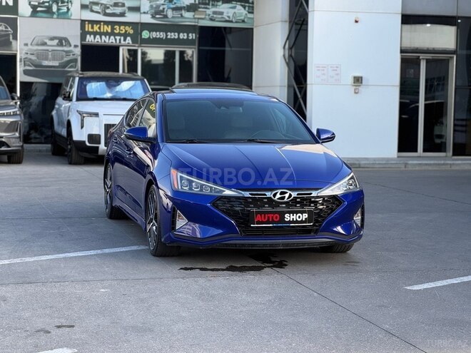 Hyundai Elantra-16
