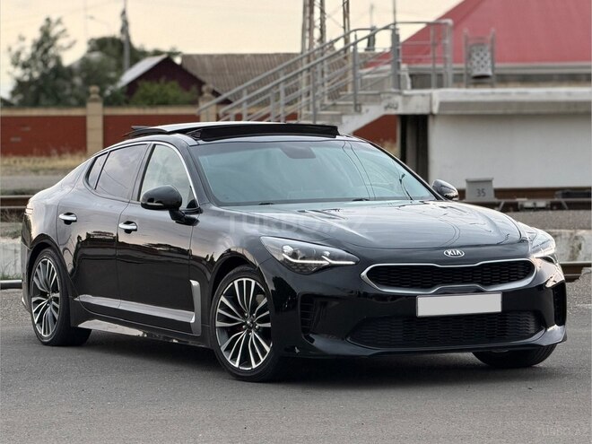 Kia Stinger-1