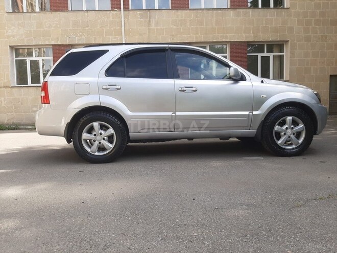 Kia Sorento-12