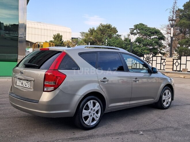 Kia Ceed SW-4