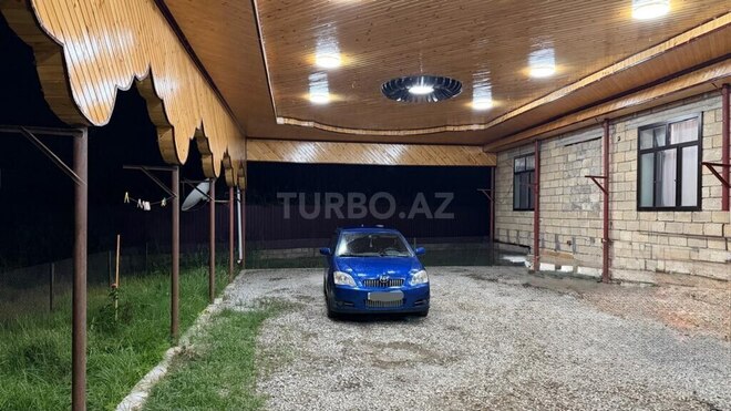 Toyota Corolla-4