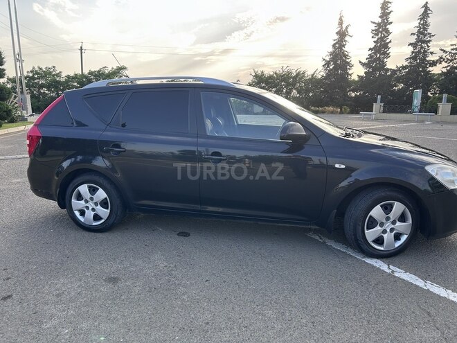 Kia Ceed SW-2
