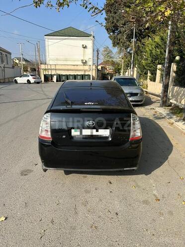 Toyota Prius-3