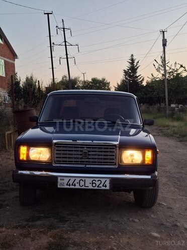 LADA (VAZ) 2107-1