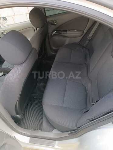 Nissan Sunny-6