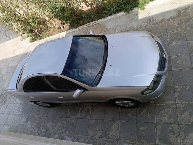 Nissan Sunny-7