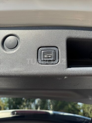 Chevrolet Equinox-20