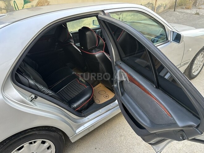 Mercedes E 230-18