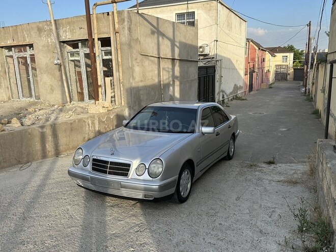 Mercedes E 230-7