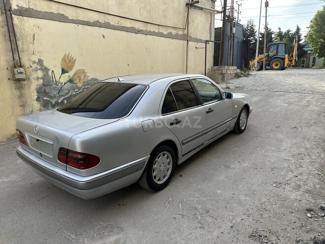 Mercedes E 230-14