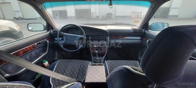 Audi 100-10