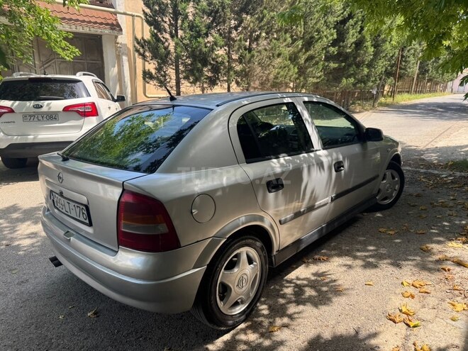 Opel Astra-13