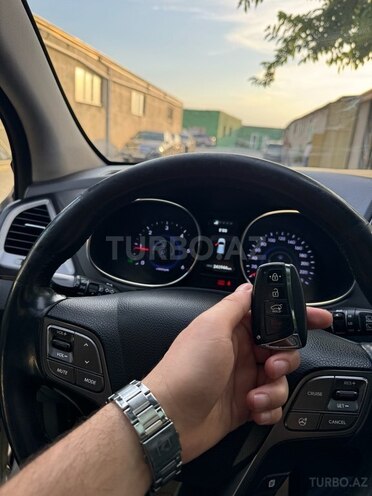 Hyundai Santa Fe-14