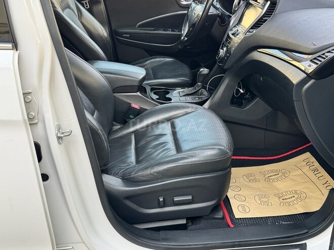 Hyundai Santa Fe-12