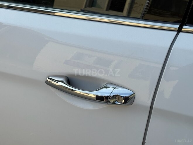 Hyundai Santa Fe-20