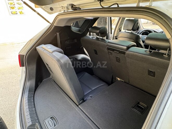 Hyundai Santa Fe-18