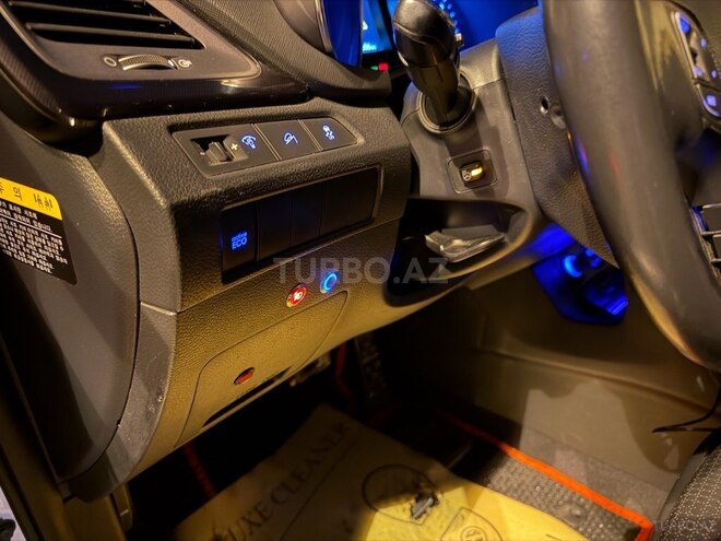 Hyundai Santa Fe-17