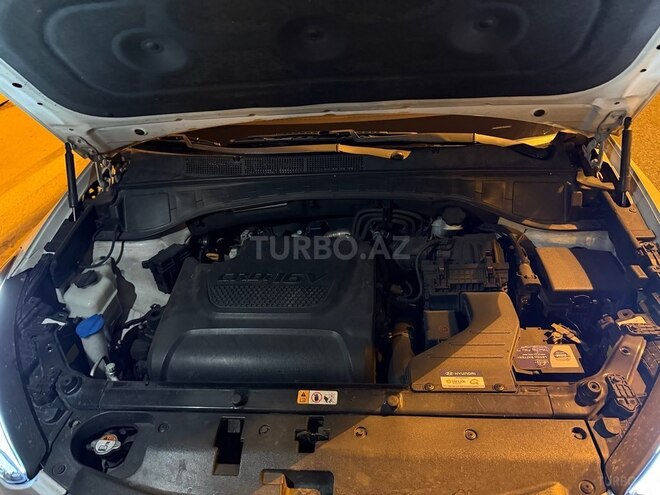 Hyundai Santa Fe-19
