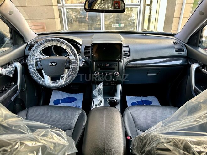 Kia Sorento-8