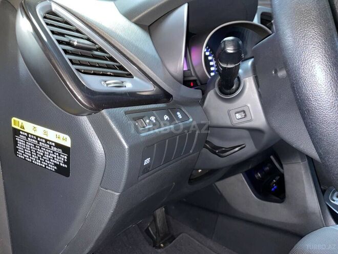 Hyundai Santa Fe-3