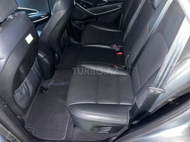 Hyundai Santa Fe-2