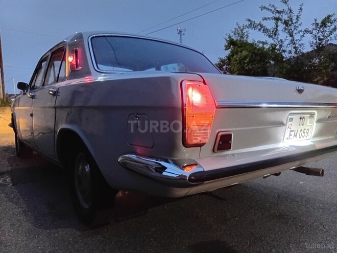 GAZ 24 "Volga"-10