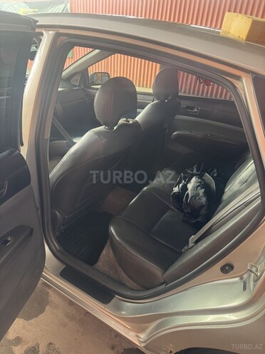 Toyota Prius-5