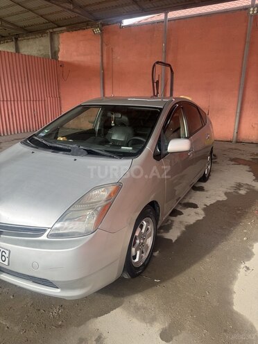 Toyota Prius-16