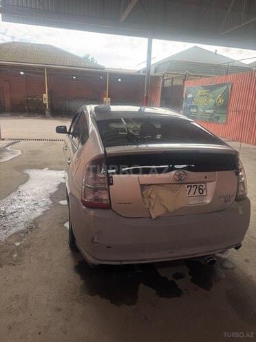 Toyota Prius-10