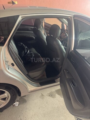 Toyota Prius-6
