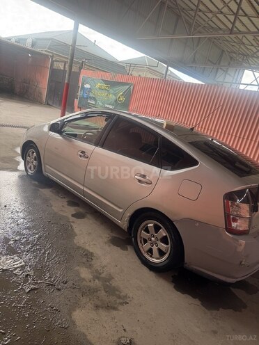 Toyota Prius-8