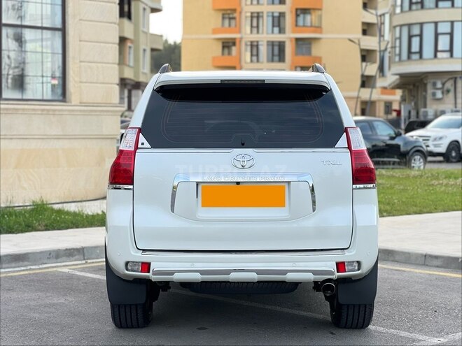 Toyota Land Cruiser Prado-7