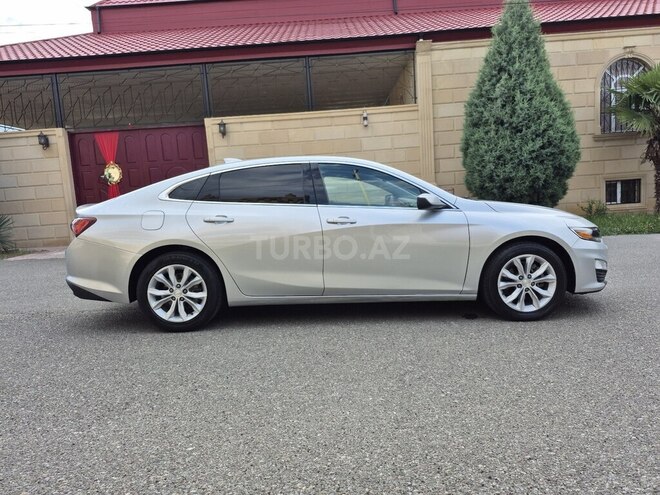 Chevrolet Malibu-8