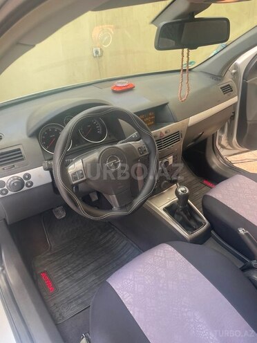 Opel Astra-10