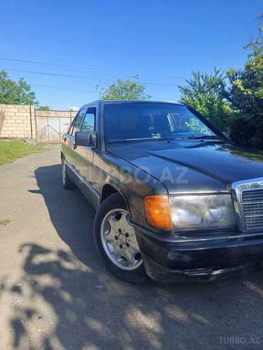 Mercedes 190-8