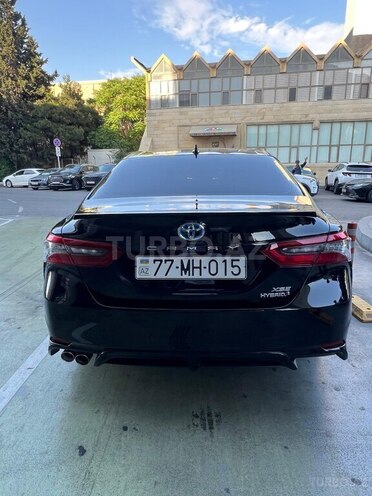 Toyota Camry-9