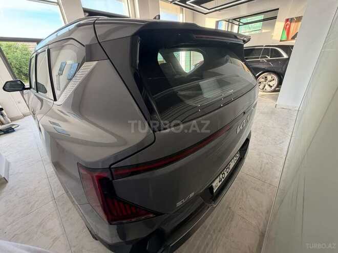 Kia EV5-5