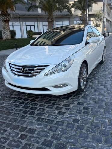 Hyundai Sonata-2