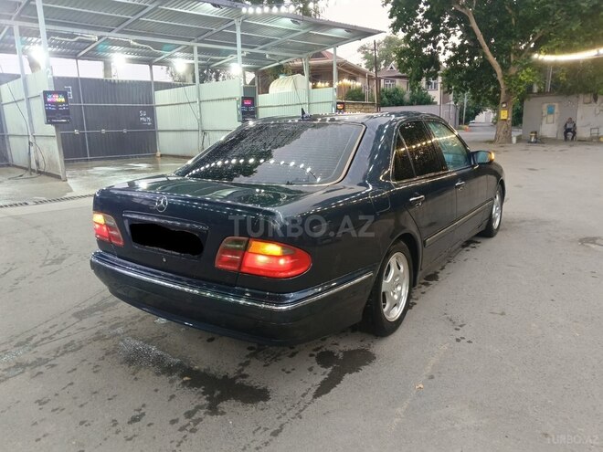Mercedes E 320-6
