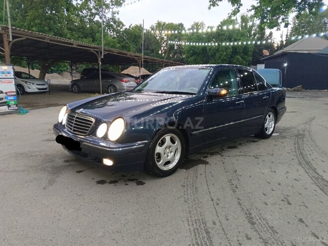 Mercedes E 320-4