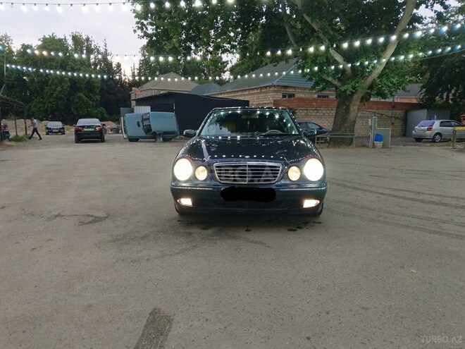 Mercedes E 320-2
