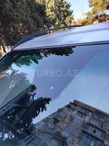 Mercedes Viano-5