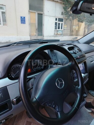 Mercedes Viano-7
