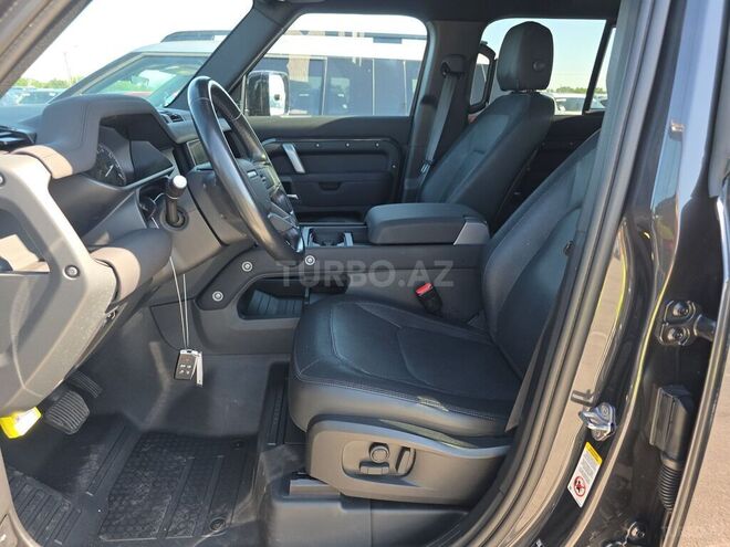 Land Rover Defender-5