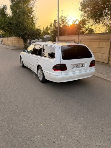 Mercedes E 220-7