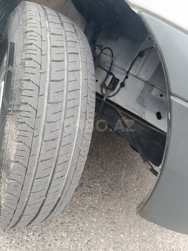 Ford Transit-14