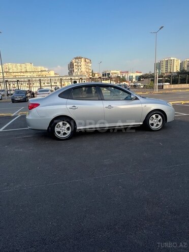 Hyundai Elantra-6