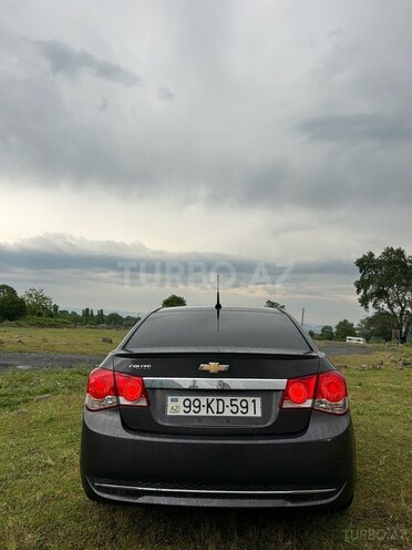 Chevrolet Cruze-5
