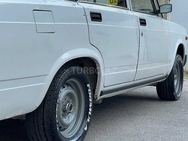 LADA (VAZ) 2107-21